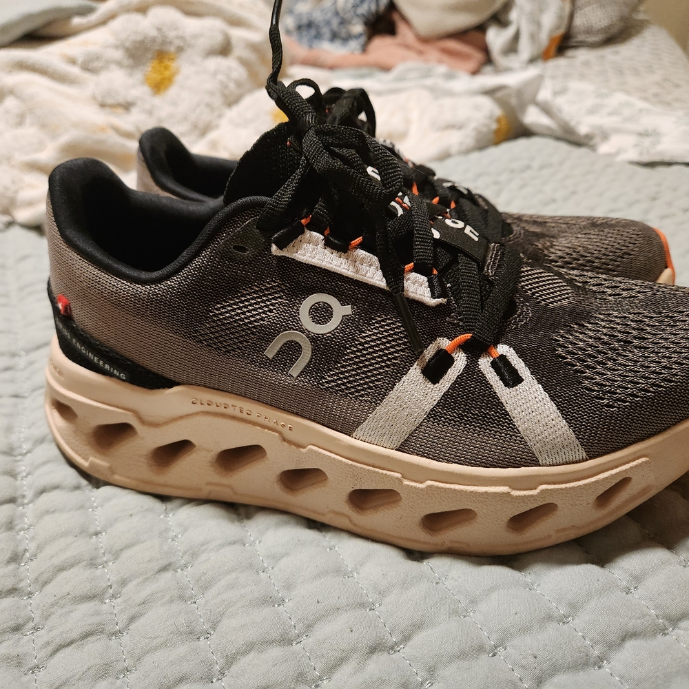 On Running Athletic Shoes Black Cream CloudTec Design